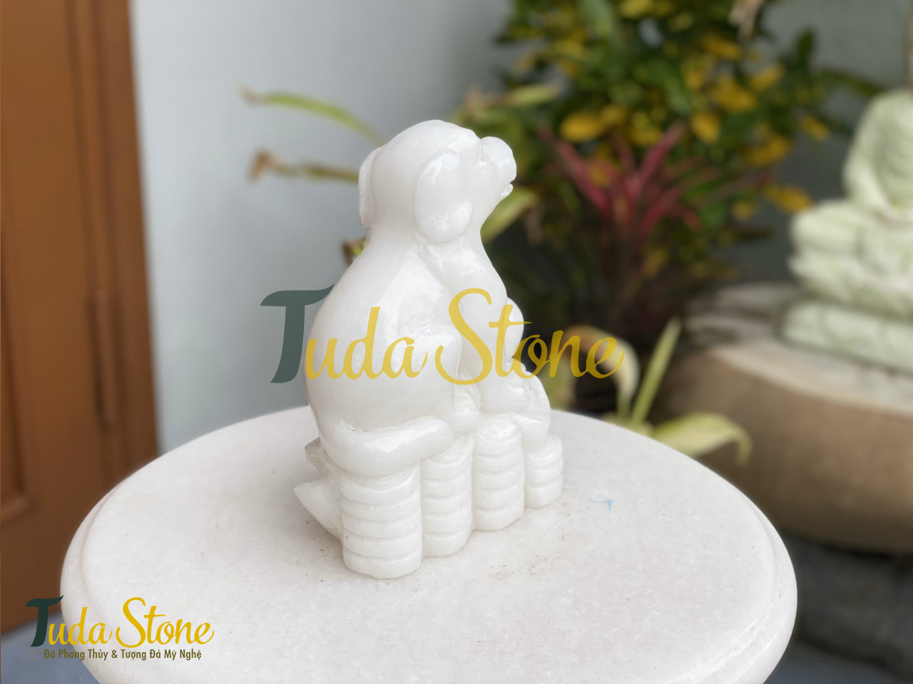 Tượng con Chó bằng Đá Cẩm Thạch Trắng