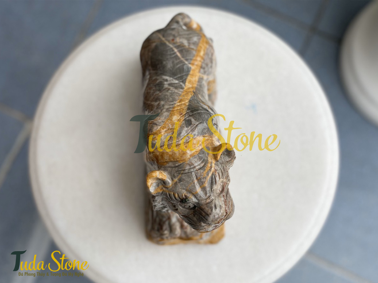 Tượng con Hổ bằng Đá Dây Vàng