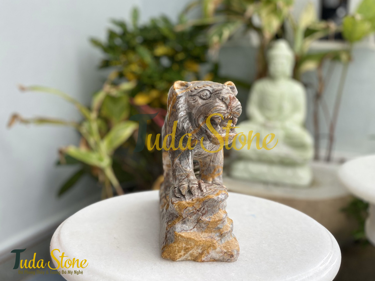 Tượng con Hổ bằng Đá Dây Vàng