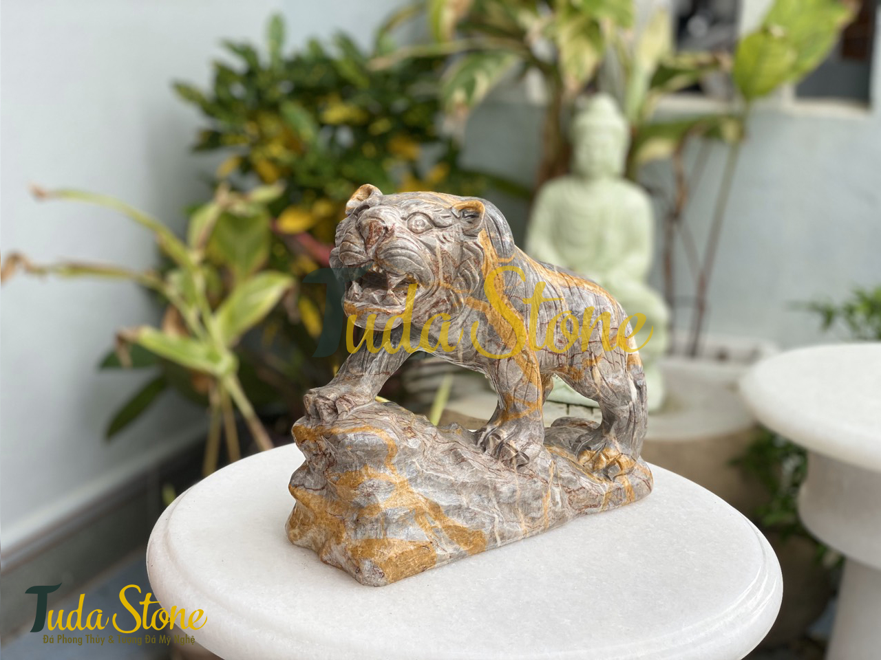 Tượng con Hổ bằng Đá Dây Vàng
