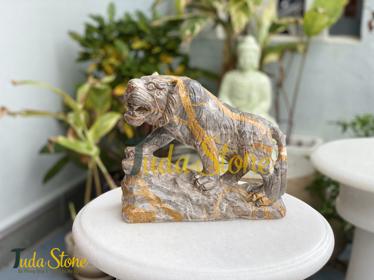 Tượng con Hổ bằng Đá Dây Vàng