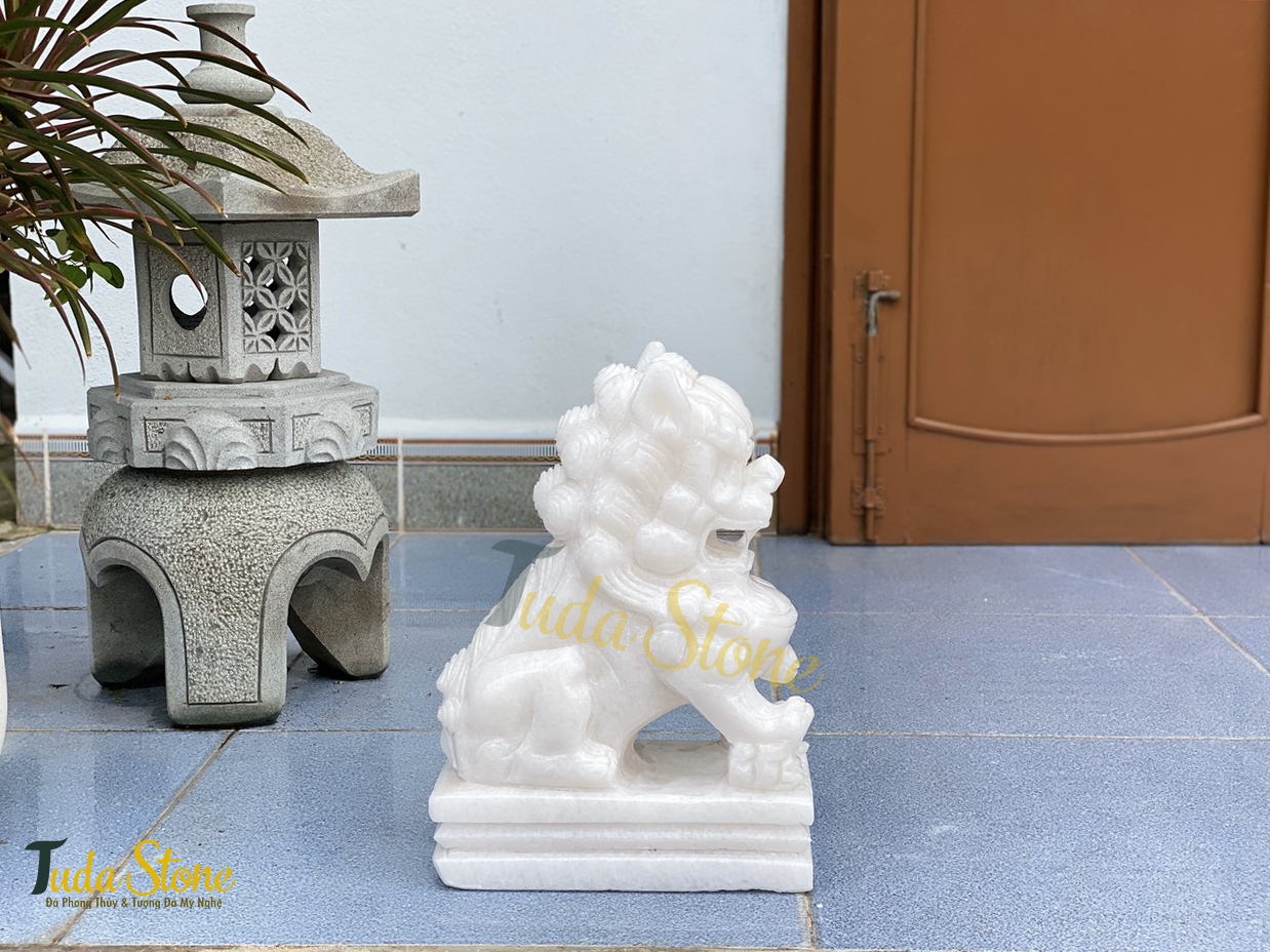 Tượng Kỳ Lân bằng Đá Cẩm Thạch Trắng