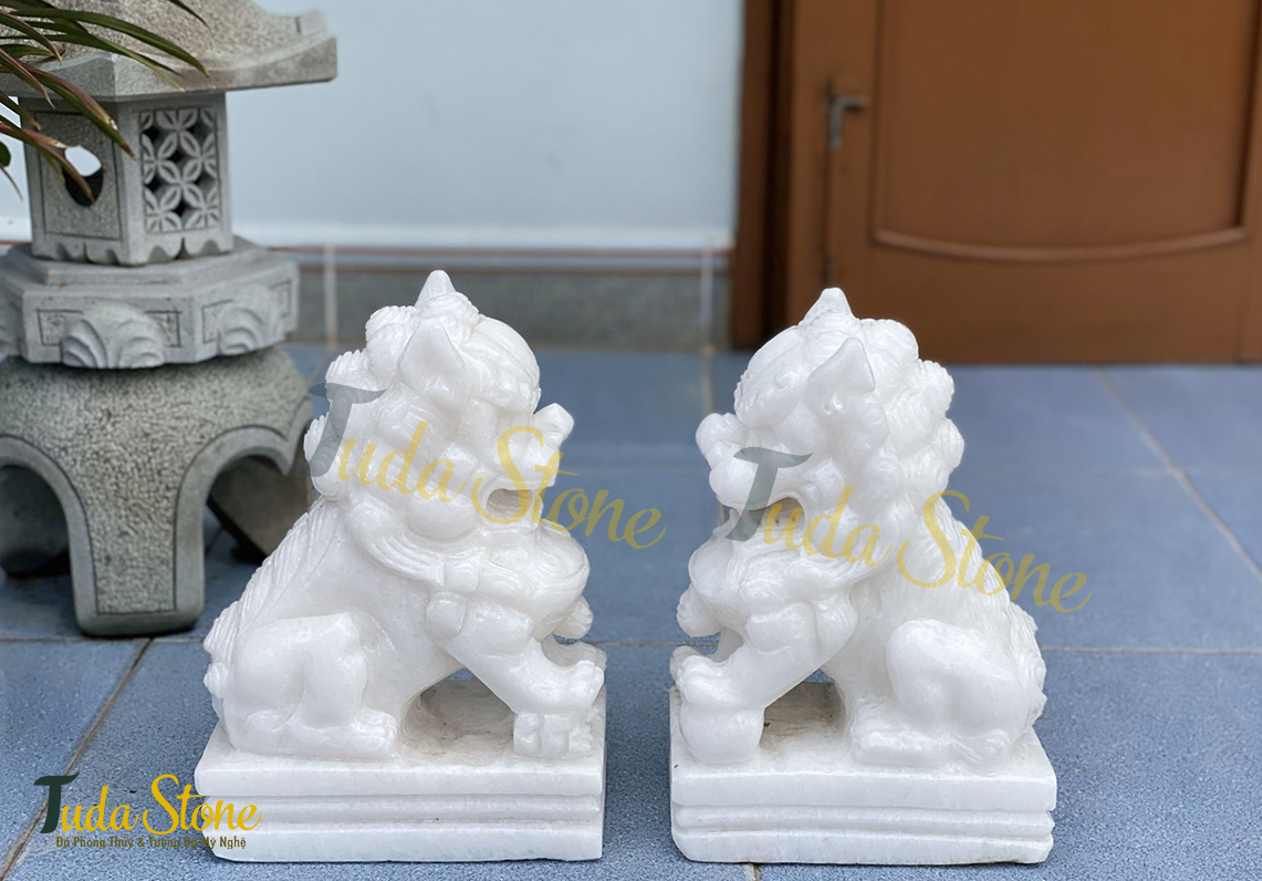 Tượng Kỳ Lân bằng Đá Cẩm Thạch Trắng