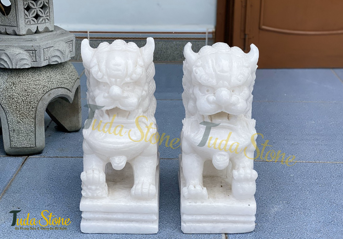 Tượng Kỳ Lân bằng Đá Cẩm Thạch Trắng
