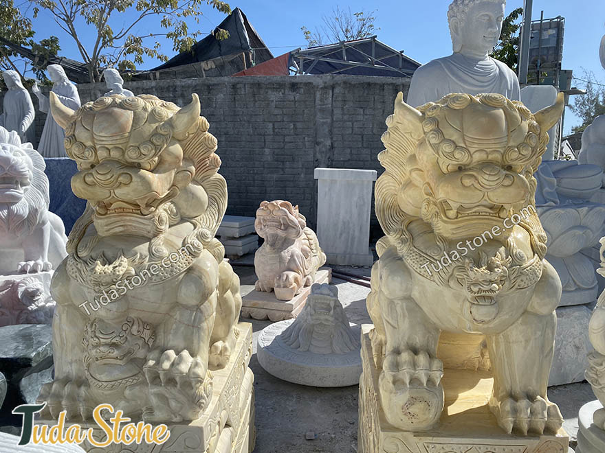 Tượng Kỳ Lân bằng đá cà rốt tự nhiên