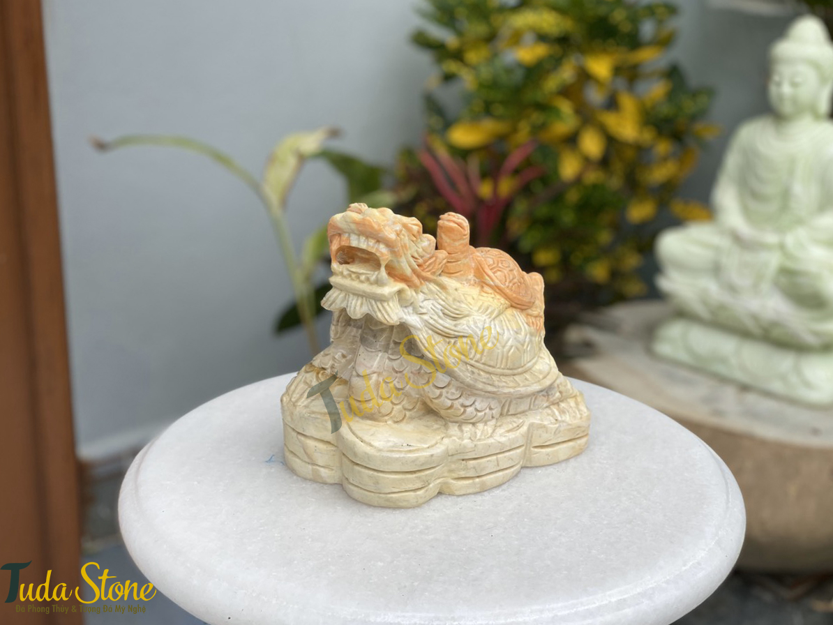 Tượng Long Quy bằng Đá Cà Rốt Vàng