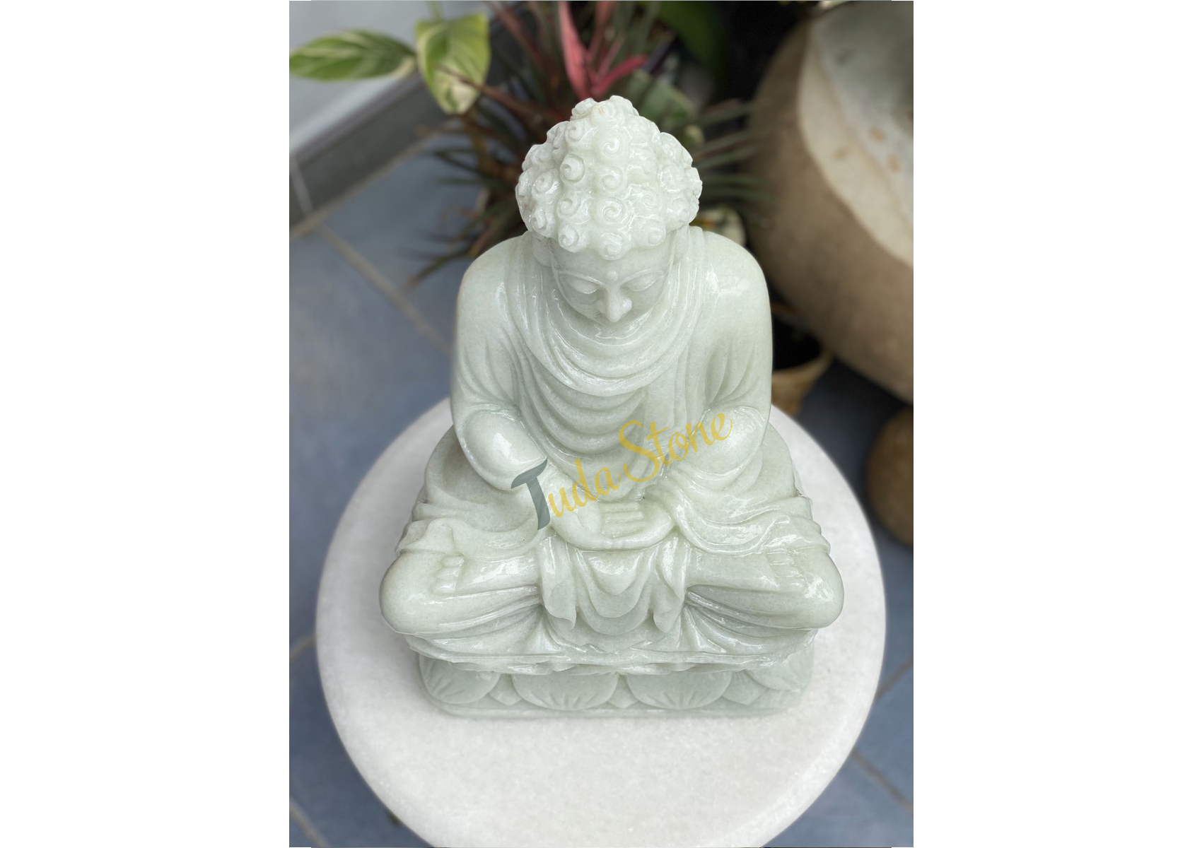 Tượng Phật Thích Ca ngồi thiền bằng Đá Cẩm Thạch Xanh nhạt  (TC-01)