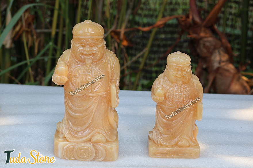 Tượng Quản Gia bằng đá ngọc Hoàng Long tự nhiên