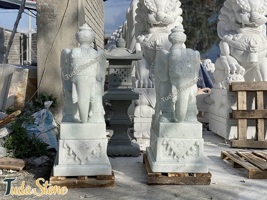 Tượng Voi đá phong thuỷ (cõng bình)