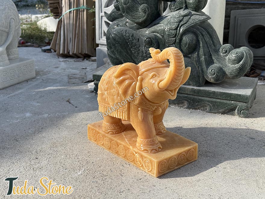 Tượng Voi bằng đá ngọc Hoàng Long (VOI-5)