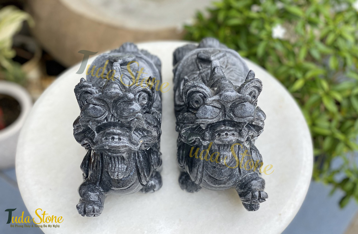 Tượng Tỳ Hưu bằng Đá Cẩm Thạch Đen 