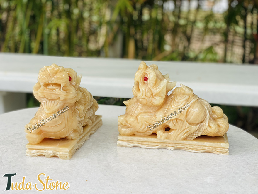 Tỳ Hưu đá ngọc Hoàng Long vàng