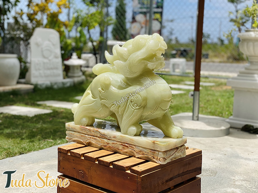 Tượng Tỳ Hưu đá ngọc xanh Pakistan tự nhiên