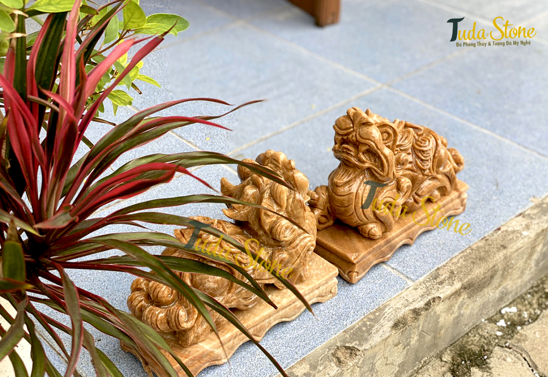 Tượng Tỳ Hưu bằng Đá Vân Gỗ (25)