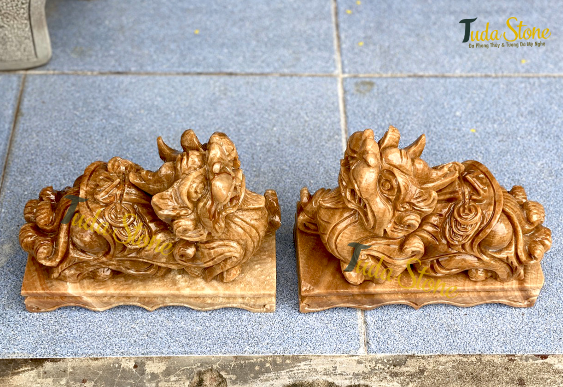 Tượng Tỳ Hưu bằng Đá Vân Gỗ (25)