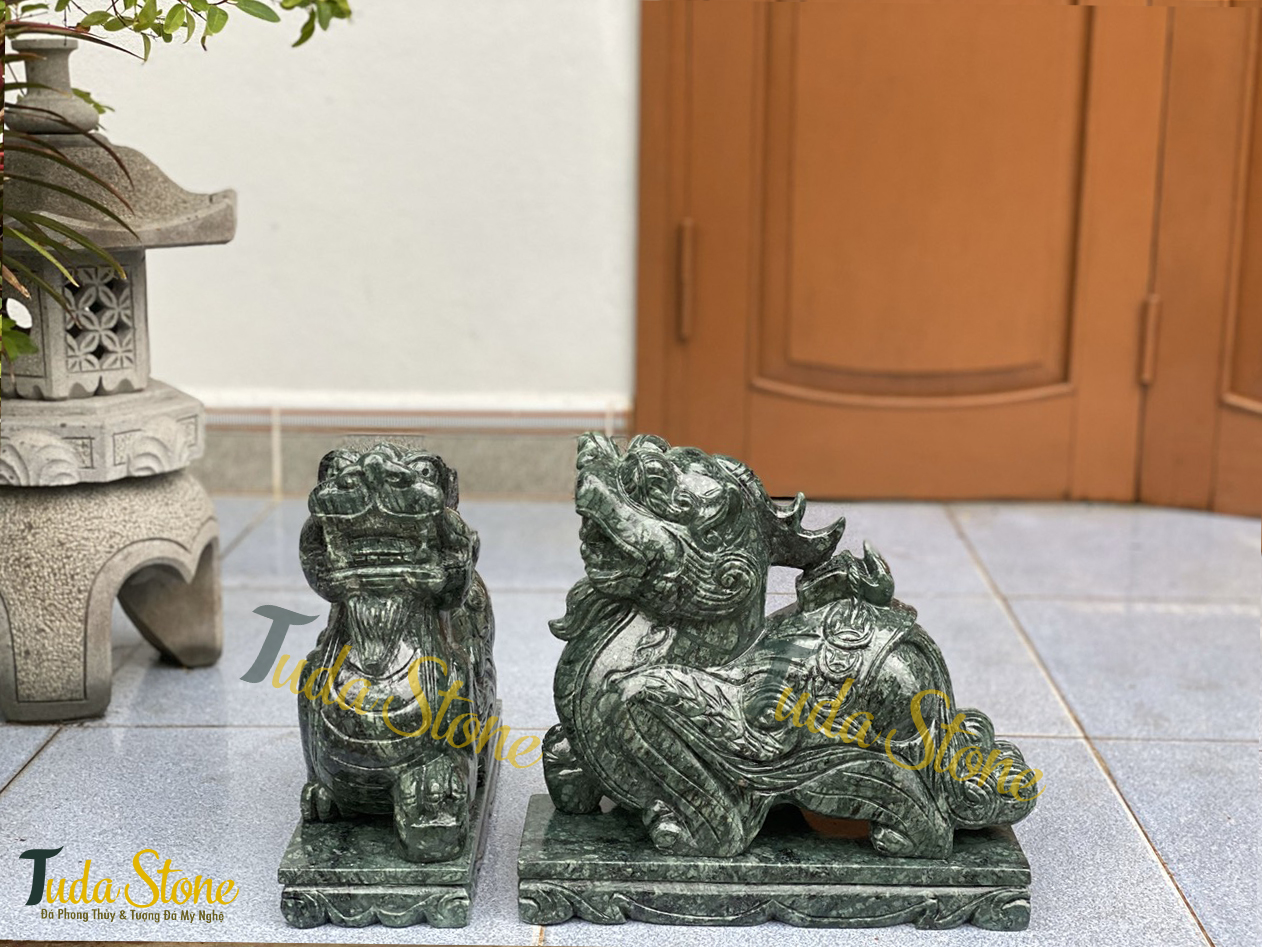 Tượng Tỳ Hưu bằng Đá Ngọc Xanh Ấn Độ
