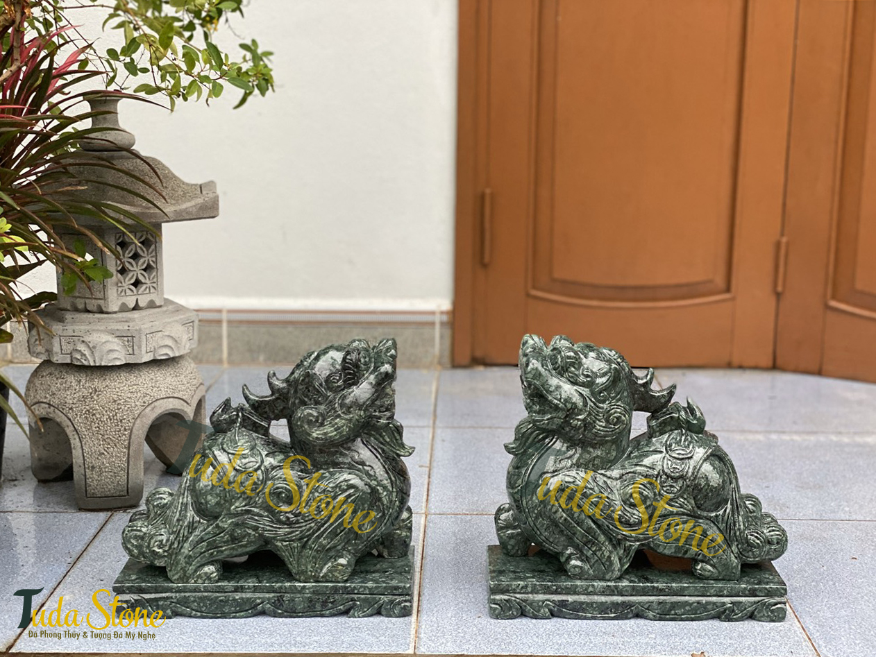 Tượng Tỳ Hưu bằng Đá Ngọc Xanh Ấn Độ