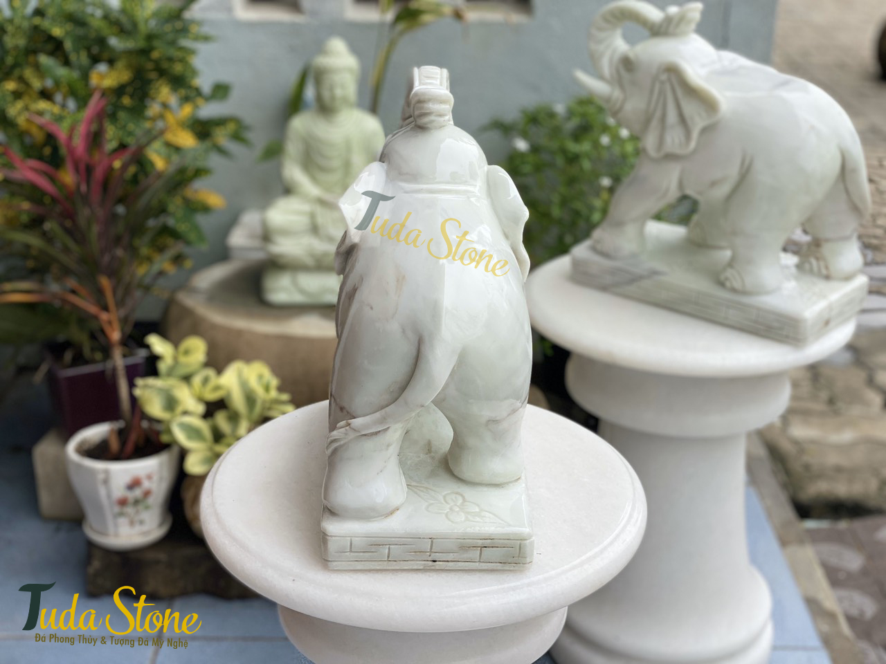 Tượng Voi bằng Đá Cẩm Thạch Xanh