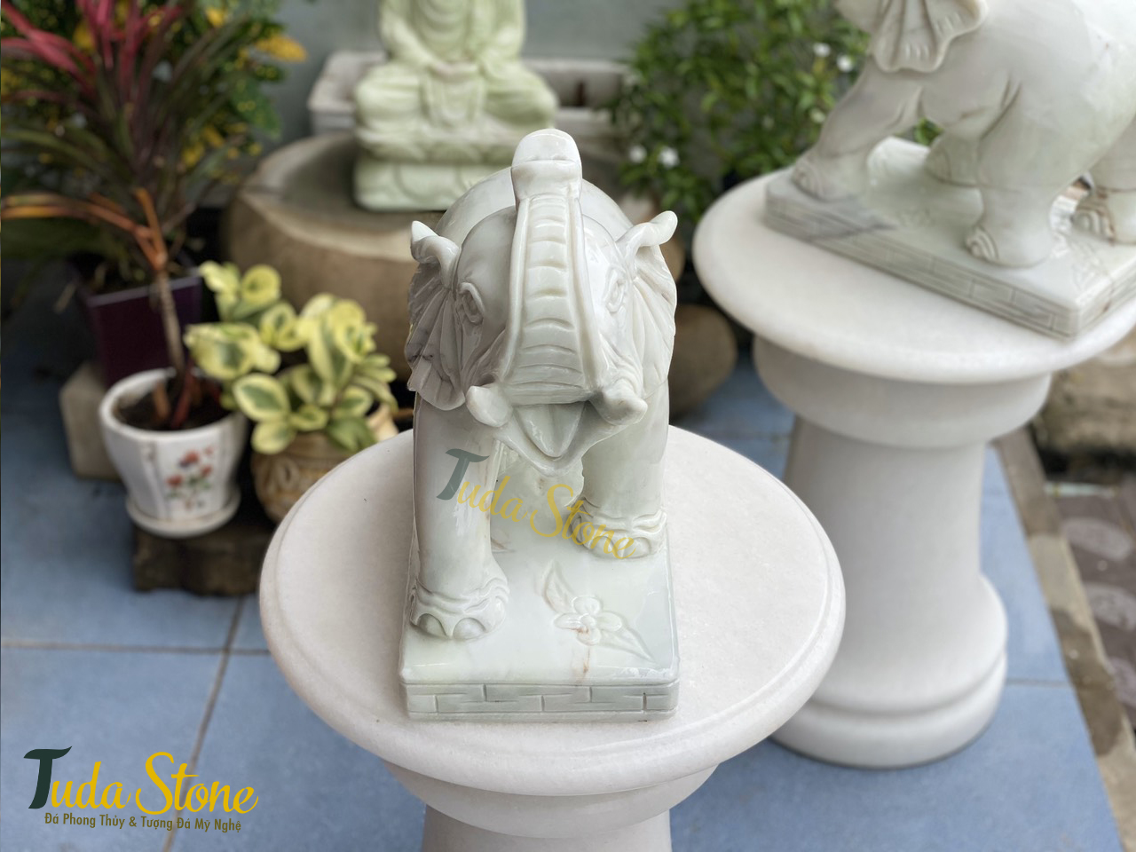 Tượng Voi bằng Đá Cẩm Thạch Xanh