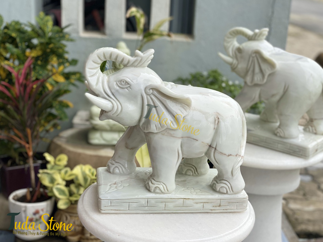 Tượng Voi bằng Đá Cẩm Thạch Xanh