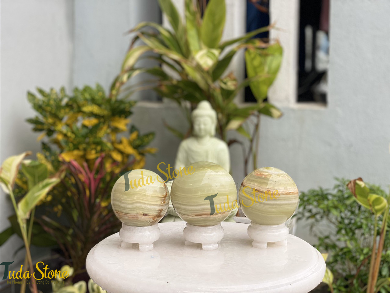 quả cầu đá phong thủy